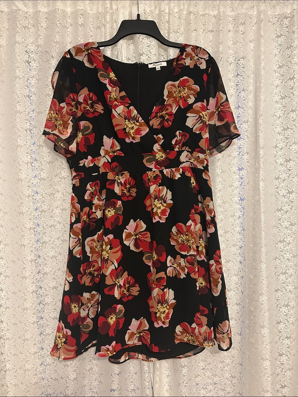 MADEWELL Black Floral V-Neck Short Sleeve Dress